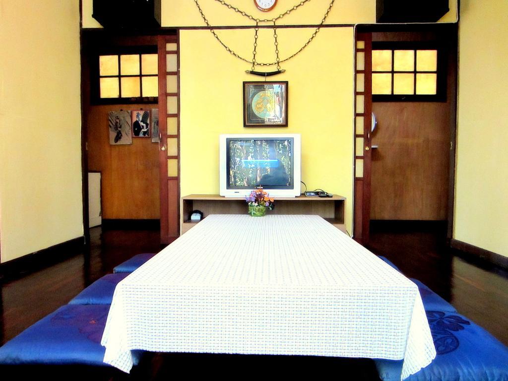 Golden Teak Homestay Mae Rim Exterior photo